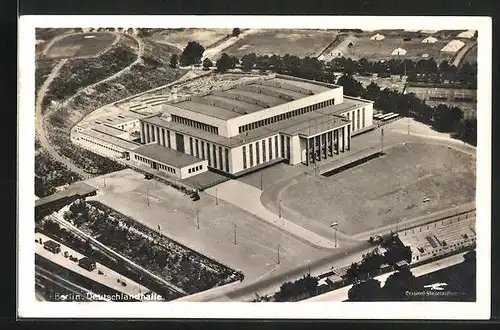 AK Berlin-Charlottenburg, Deutschlandhalle vom Flugzeug aus gesehen