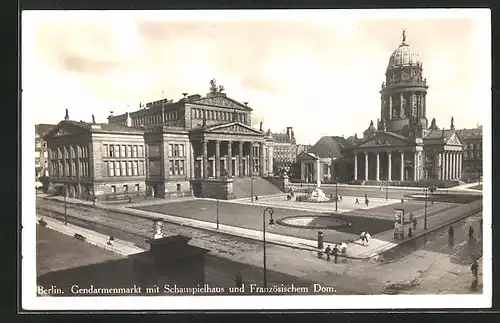 AK Berlin, Gendarmenmarkt mit Schauspielhaus und Französischem Dom