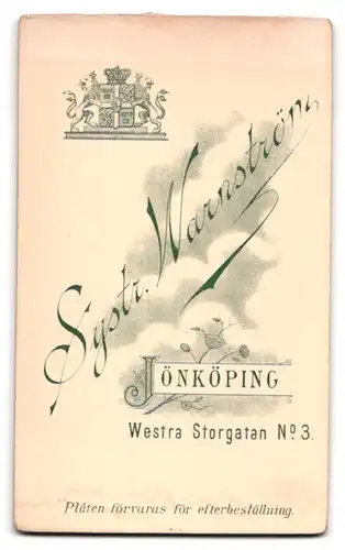 Fotografie Systr. Warnström, Jönköping, Westra Storgatan 3, Bürgerliche Frau im Puffärmelkleid