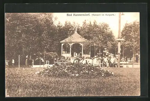 AK Bad Kunnersdorf, Konzert im Kurpark