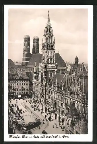 AK München, Marienplatz mit Rathaus und Dom, Strassenbahn