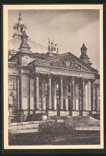 AK Berlin-Tiergarten, Ansicht vom Reichstagsgebäude