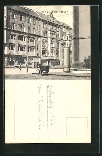 AK Berlin, Strassenpartie am Petri-Platz