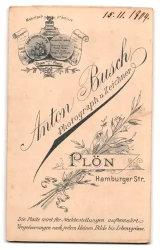 Fotografie Anton Busch, Plön, Hamburger Strasse, Portrait kleines Mädchen im weissen Kleid