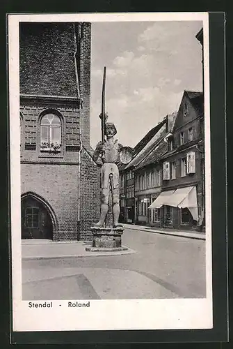 AK Stendal, Der Roland vor dem Rathaus