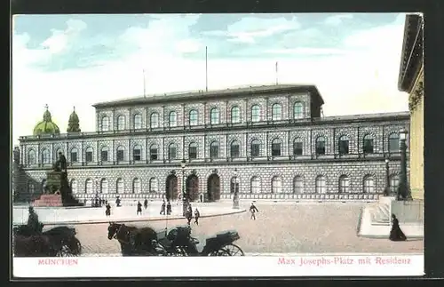 AK München, Max Josephs-Platz mit Residenz und Denkmal