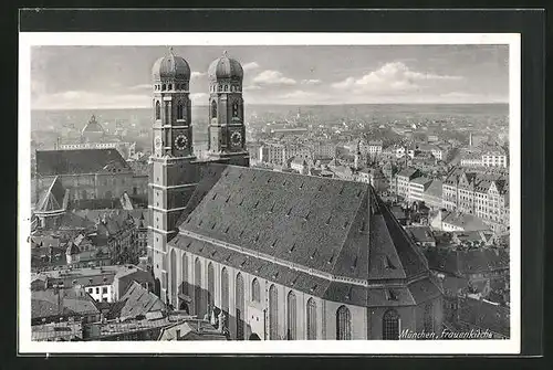AK München, Totalansicht mit Frauenkirche