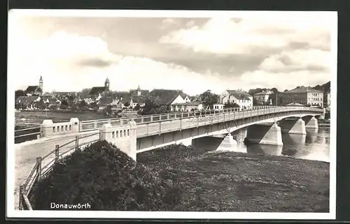 AK Donauwörth, Partie an einer Donaubrücke