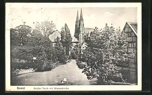 AK Soest, Grosser Teich mit Wiesenkirche und Boot