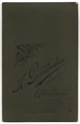 Fotografie H. Goldbecker, Gütersloh i /Westf., Portrait bürgerliche Dame mit Kragenbrosche