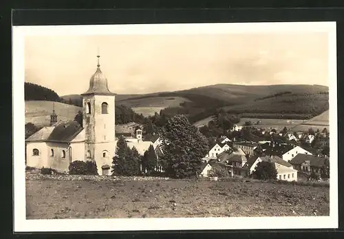 AK Olesnice, Kirche oberhalb des Ortes