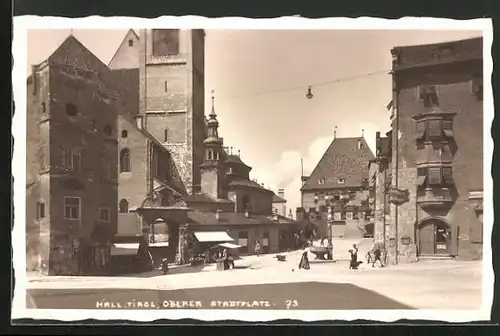 AK Hall, Oberer Stadtplatz mit Brunnen