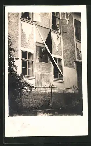 Foto-AK Melnicke Vtelno, Haus mit Gedenktafel