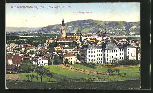 AK Klosterneuburg, Teilansicht mit Kirche und Bisamberg