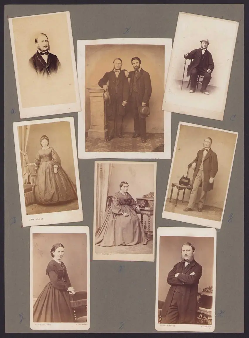 537 Fotografien Ansicht Mannheim, Fam. Daut Mannheim Strumpfwarenfabrik geründet 1865 Familienchronik, 33 x 24cm 1