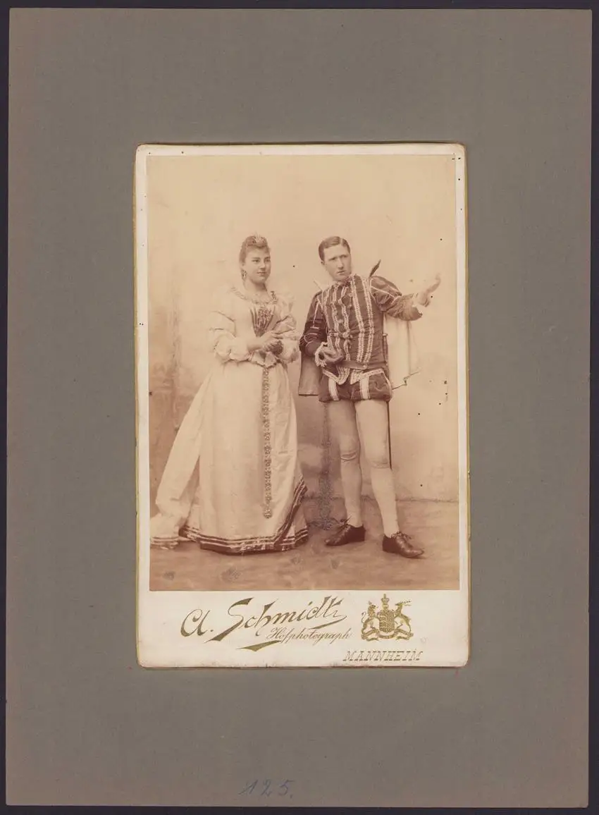 537 Fotografien Ansicht Mannheim, Fam. Daut Mannheim Strumpfwarenfabrik geründet 1865 Familienchronik, 33 x 24cm 17