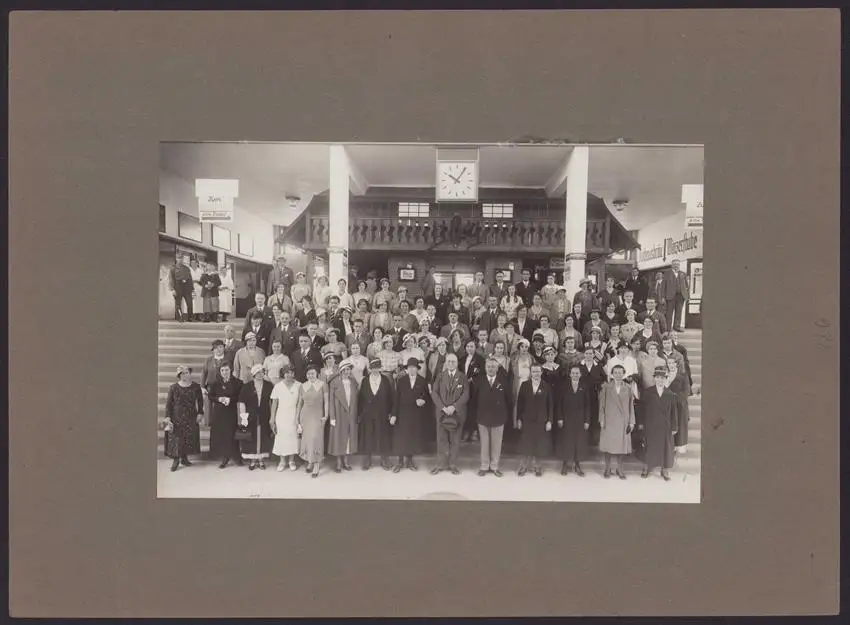 537 Fotografien Ansicht Mannheim, Fam. Daut Mannheim Strumpfwarenfabrik geründet 1865 Familienchronik, 33 x 24cm 18