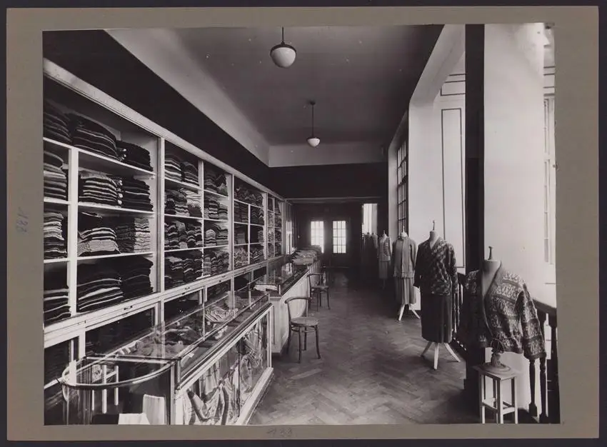 537 Fotografien Ansicht Mannheim, Fam. Daut Mannheim Strumpfwarenfabrik geründet 1865 Familienchronik, 33 x 24cm 24