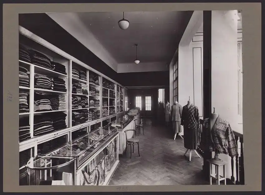 537 Fotografien Ansicht Mannheim, Fam. Daut Mannheim Strumpfwarenfabrik geründet 1865 Familienchronik, 33 x 24cm 24