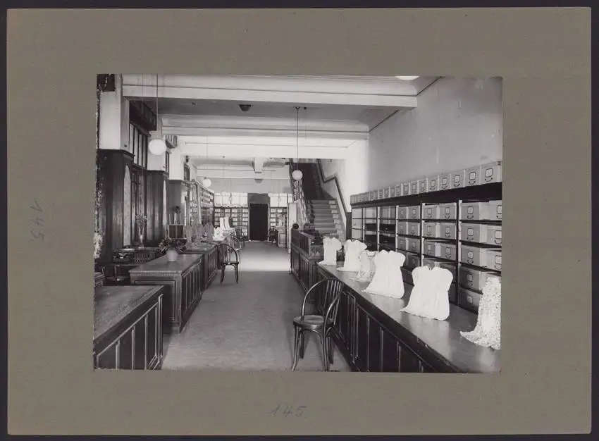 537 Fotografien Ansicht Mannheim, Fam. Daut Mannheim Strumpfwarenfabrik geründet 1865 Familienchronik, 33 x 24cm 35