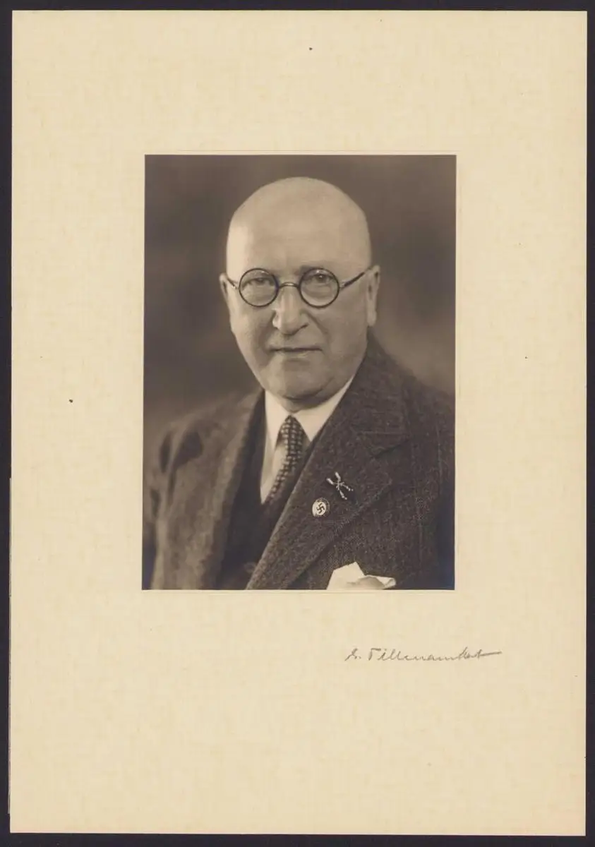 537 Fotografien Ansicht Mannheim, Fam. Daut Mannheim Strumpfwarenfabrik geründet 1865 Familienchronik, 33 x 24cm 41