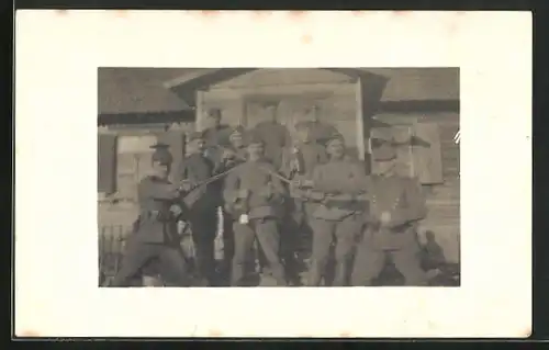 Foto-AK Soldaten mit Degen, Fechten