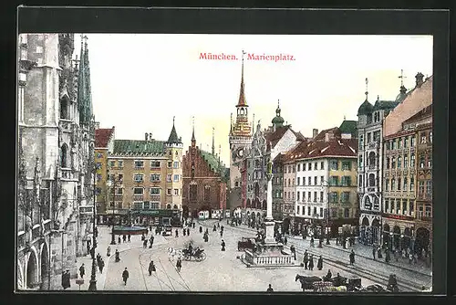 AK München, der Marienplatz, Passanten an der Mariensäule