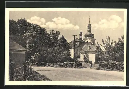 AK Dymokury, Blick zur Kirche