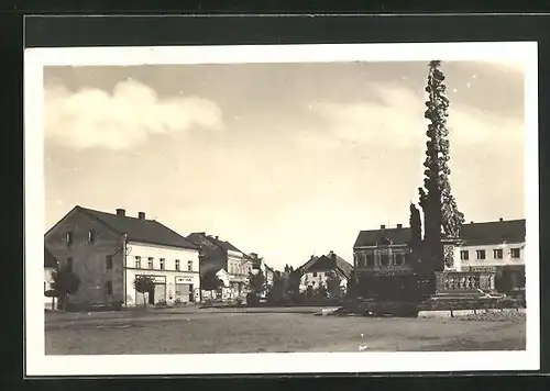 AK Bakov nad Jizerou, Marktplatz mit Denkmal