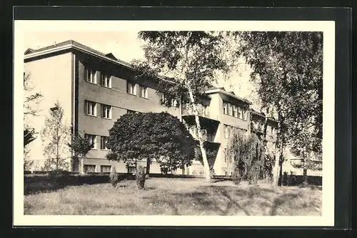 AK Milowitz / Milovice, Blick auf ein Gebäude