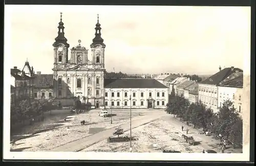 AK Ung. Hradisch, Partie an der Kirche