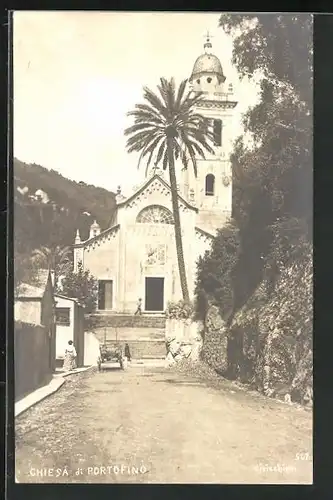 AK Portofino, Chiesa