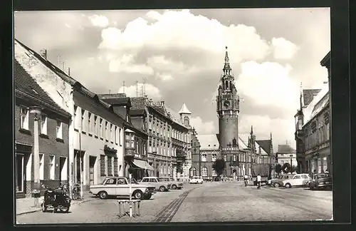 AK Dahme /Mark, Wilhelm-Pieck-Strasse mit Geschäften und Kirche
