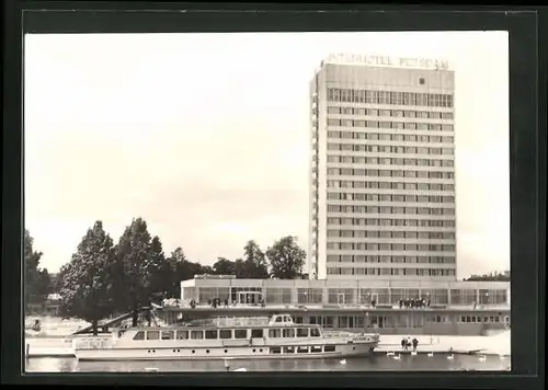 AK Potsdam, Interhotel Potsdam mit Boot