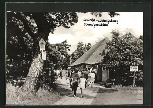 AK Loissin /Kr. Greifswald, Strandweg mit Strandgaststätte im Ortsteil Ludwigsburg