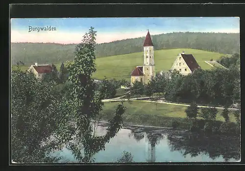 AK Burgwalden, Blick über ein Gewässer zur Kirche