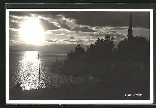 AK Susak, Pecine, Blick aufs Meer bei Sonnenuntergang
