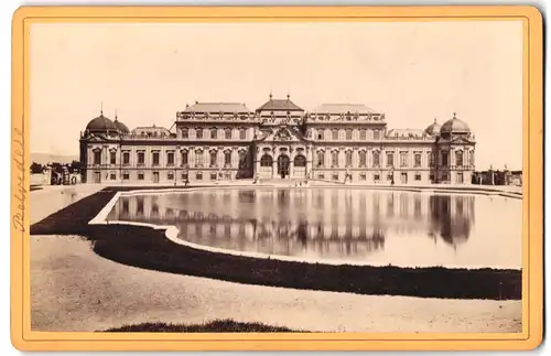 Fotografie C. W. Wawra, Wien, Plankegasse 7, Ansicht Wien, Belvedere Partie mit Teich