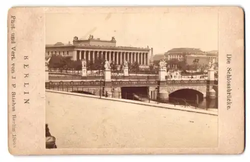 Fotografie J. F. Stiehm, Berlin, Ansicht Berlin, Blick auf die Schlossbrücke