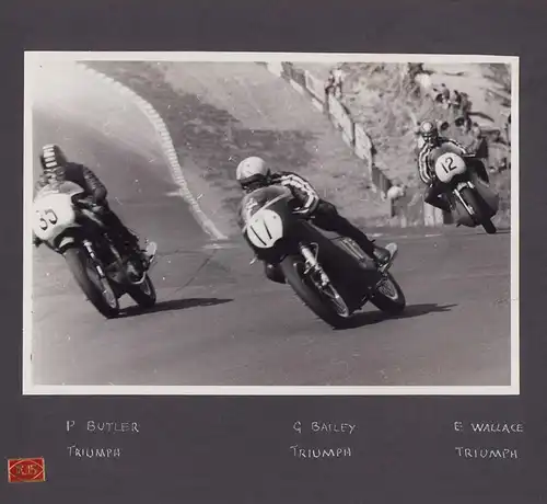 Fotoalbum 93 Fotografien Auto - & Motorradrenen Brands Hatch - Crystal Palace, 1966-69 Porsche, Norton, Triumph, Ferrari