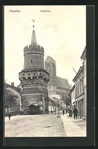 AK Prenzlau, Strassenpartie am Mittelturm