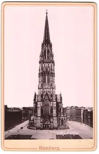 Fotografie unbekannter Fotograf, Ansicht Hamburg, Platz mit der St. Nicolai Kirche
