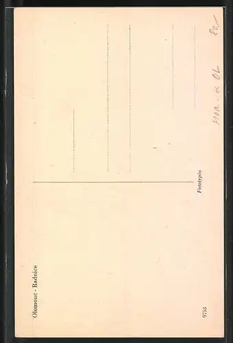 AK Olmütz / Olomouc, Radnice, Busse vorm Rathaus