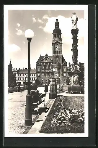 AK Prostejov, Rathaus und Mariensäule und Anlagen