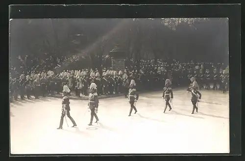 Foto-AK München, Armeeaufmarsch am Maximiliansplatz 1910