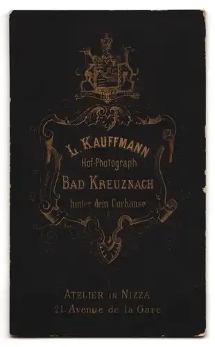 Fotografie L. Kauffmann, Bad Kreuznach, Portrait bürgerlicher Herr mit Moustache