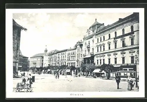 AK Olmütz /Olomouc, Namesti, Geschäfte am Marktplatz