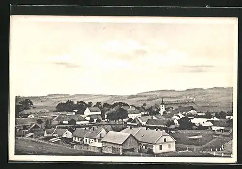 AK Novy Rychnov, Blick über den Ort zur Kirche