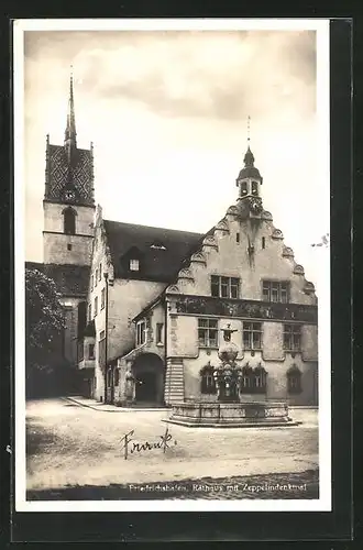 AK Friedrichshafen, Rathaus mit Zeppelindenkmal