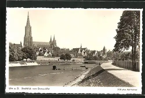 Foto-AK Ulm a. D., Stadtblick von Donau-Ufer